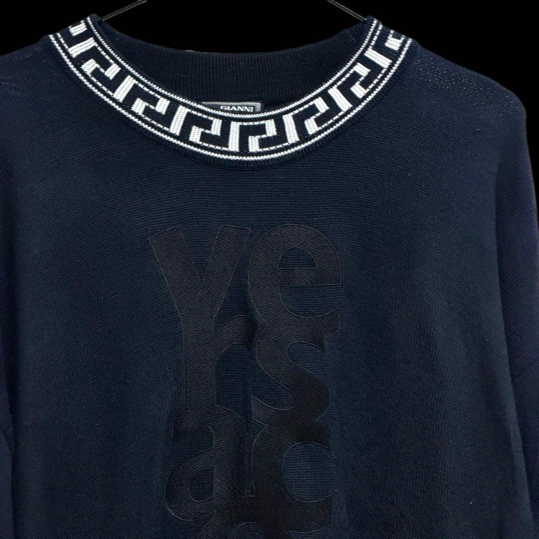 ズ*ー様 Versace 黒 ニットセーター ロゴ入りメドゥーサー刺繍 イタリア