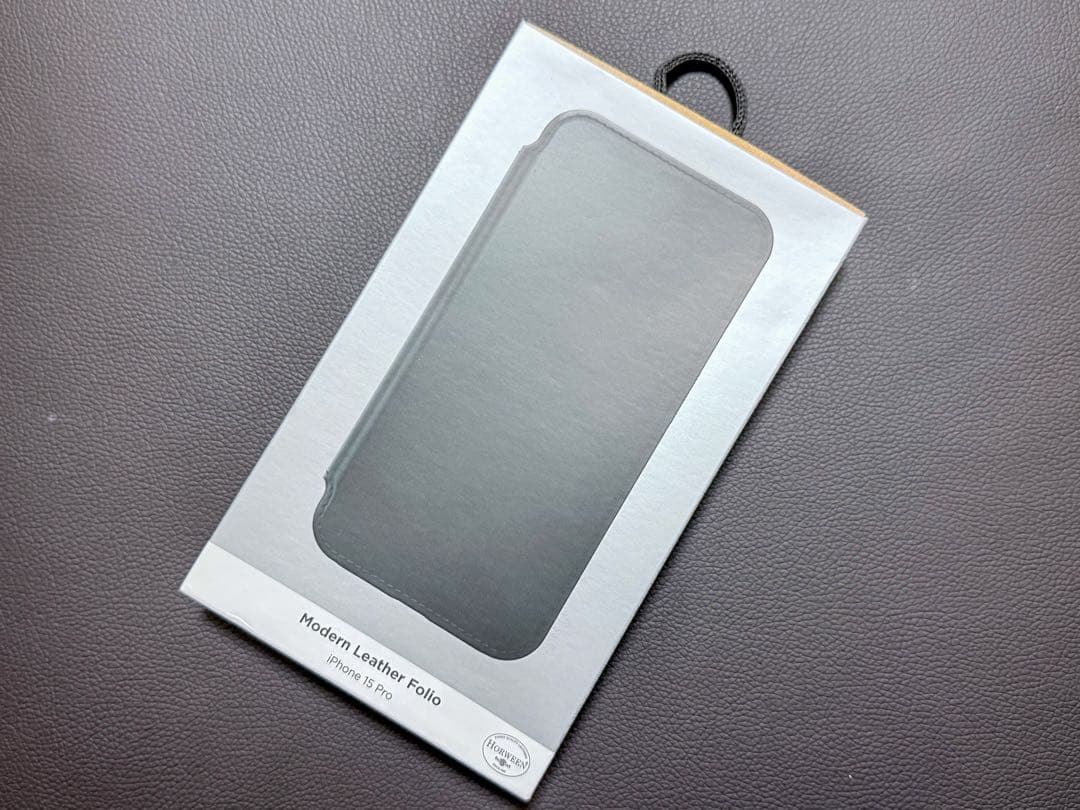 NOMAD Modern Leather Folio iPhone 15Pro用