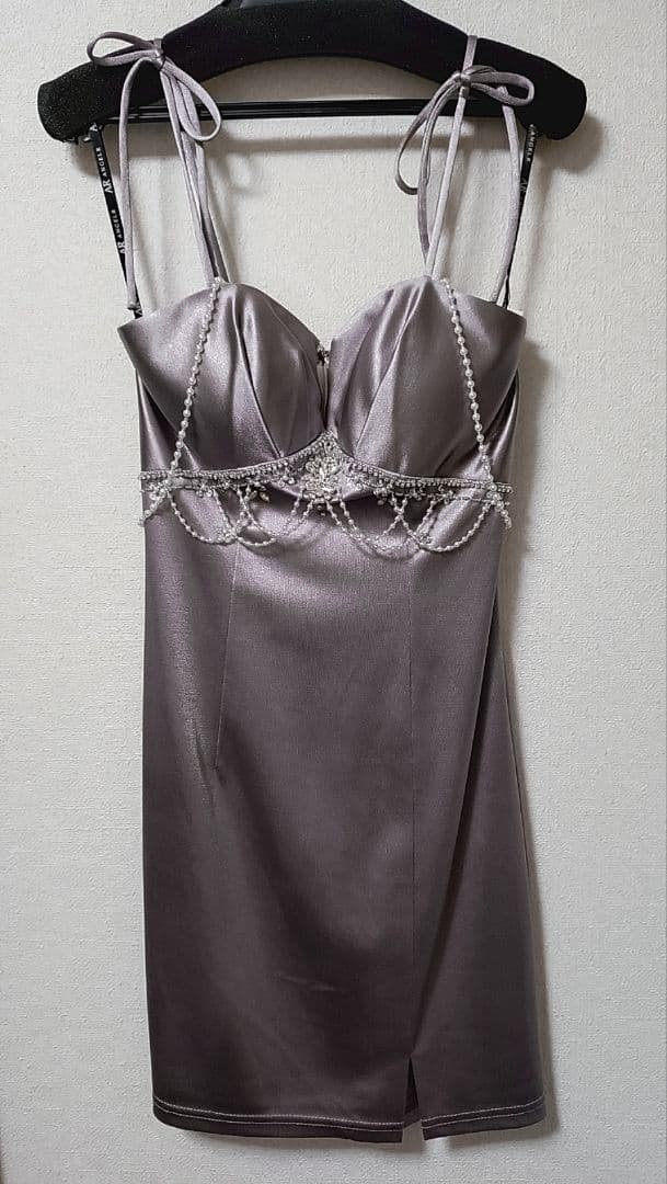 スーツ・フォーマル・ドレス K