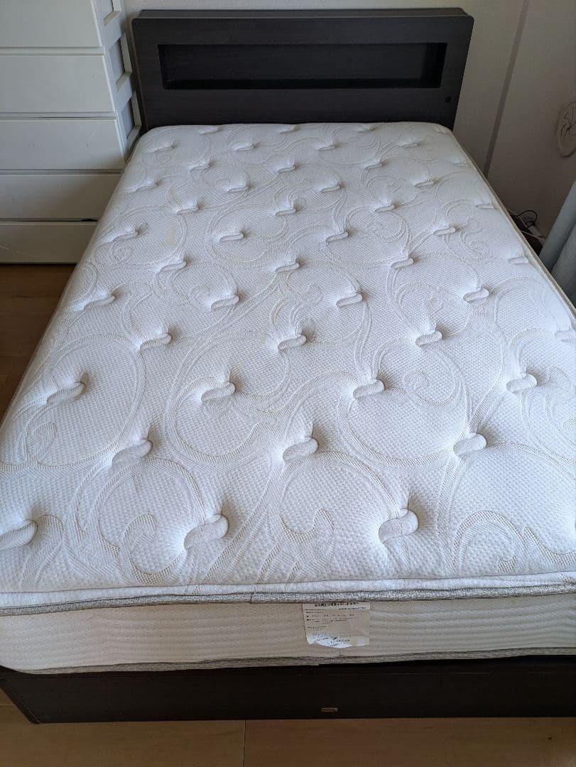 たこさん専用シモンズ　セミダブルマットレス