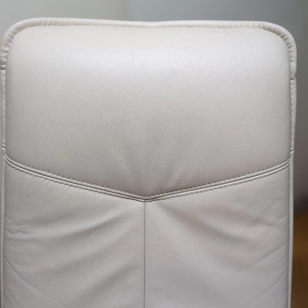 エコーネス　ホワイトレザーアームチェア