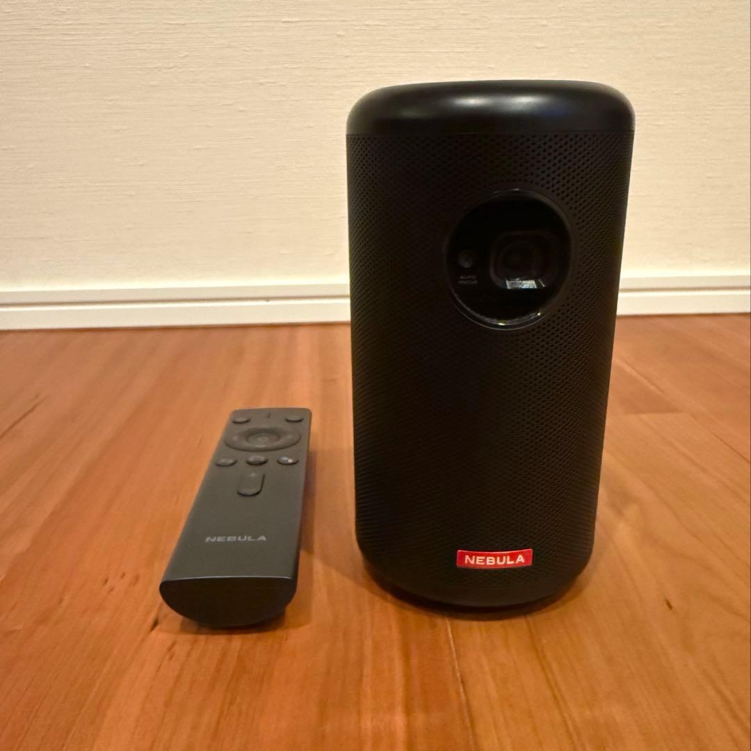 NEBULA プロジェクター 本体、リモコン