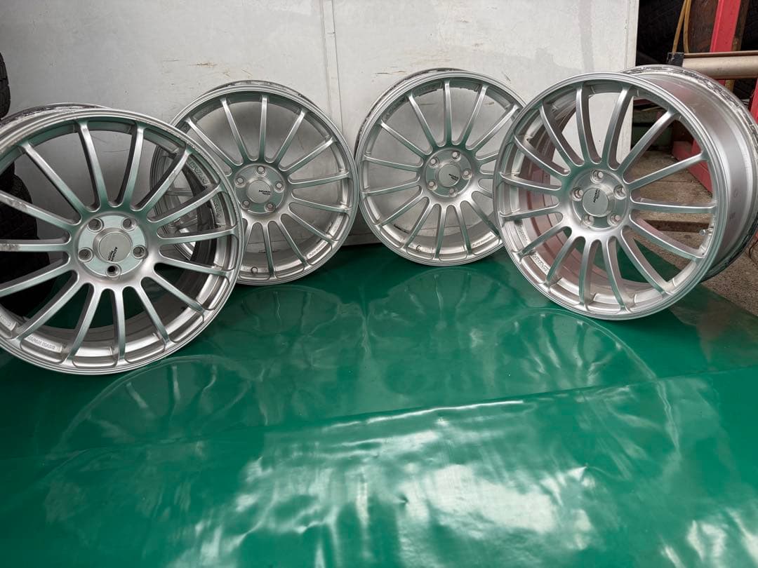 シ*ー様 ADVAN Racing RT 18×7J+50 5H- PCD100