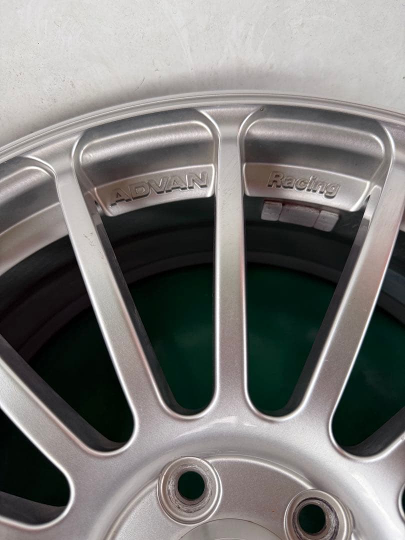 シ*ー様 ADVAN Racing RT 18×7J+50 5H- PCD100