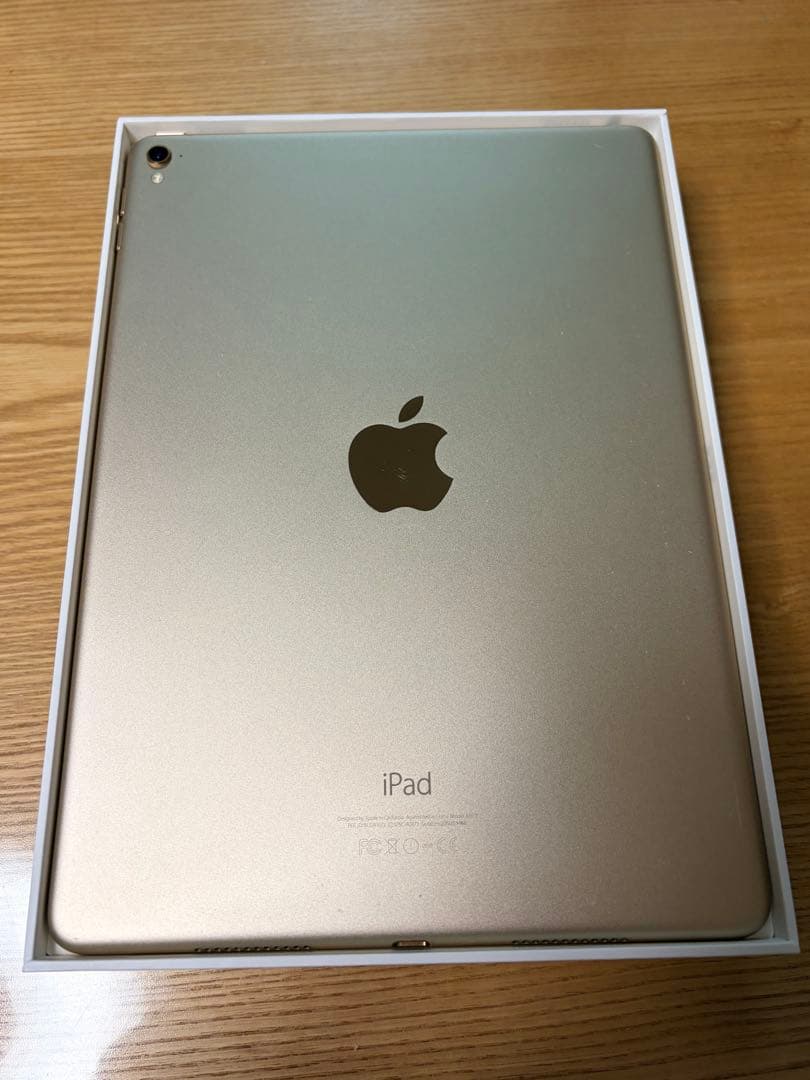 iPad Pro 9.7インチ　ゴールド　128GB