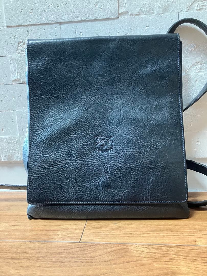 イルビゾンテ　ショルダーバッグ