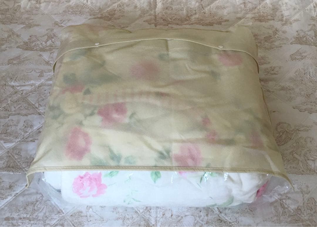 ローラアシュレイ ブランケット