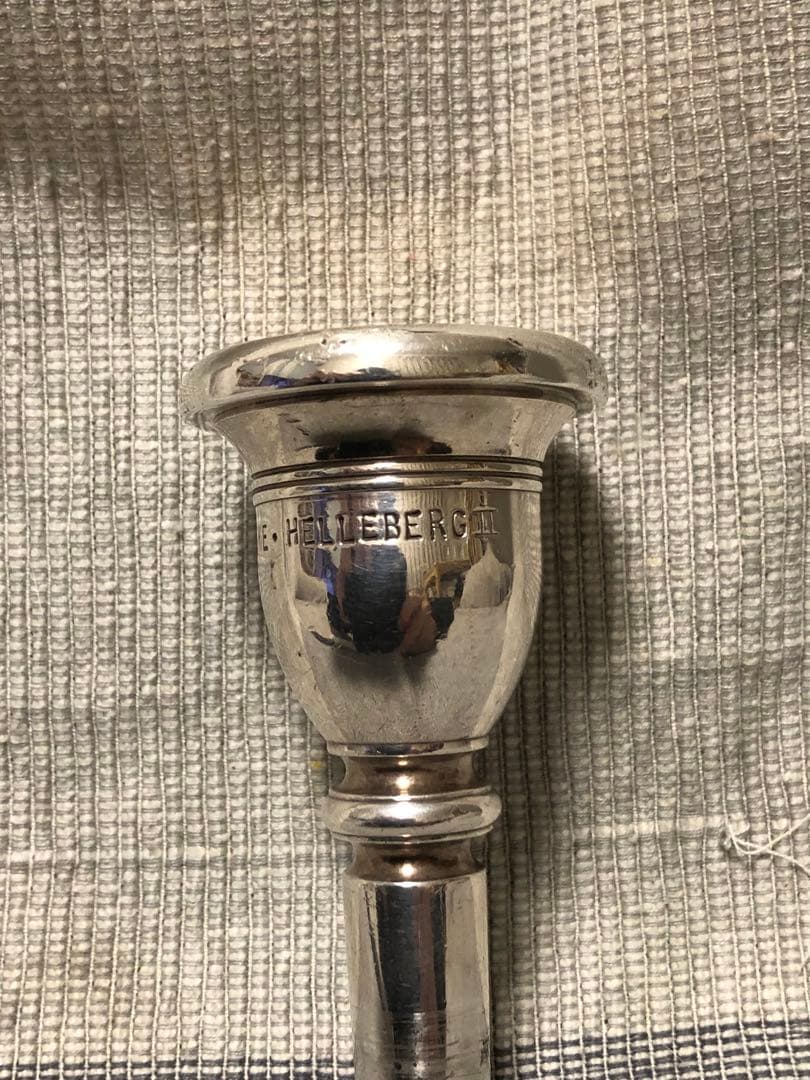 値下げ　シルキー ヘルバーグⅡ schilke helleberg