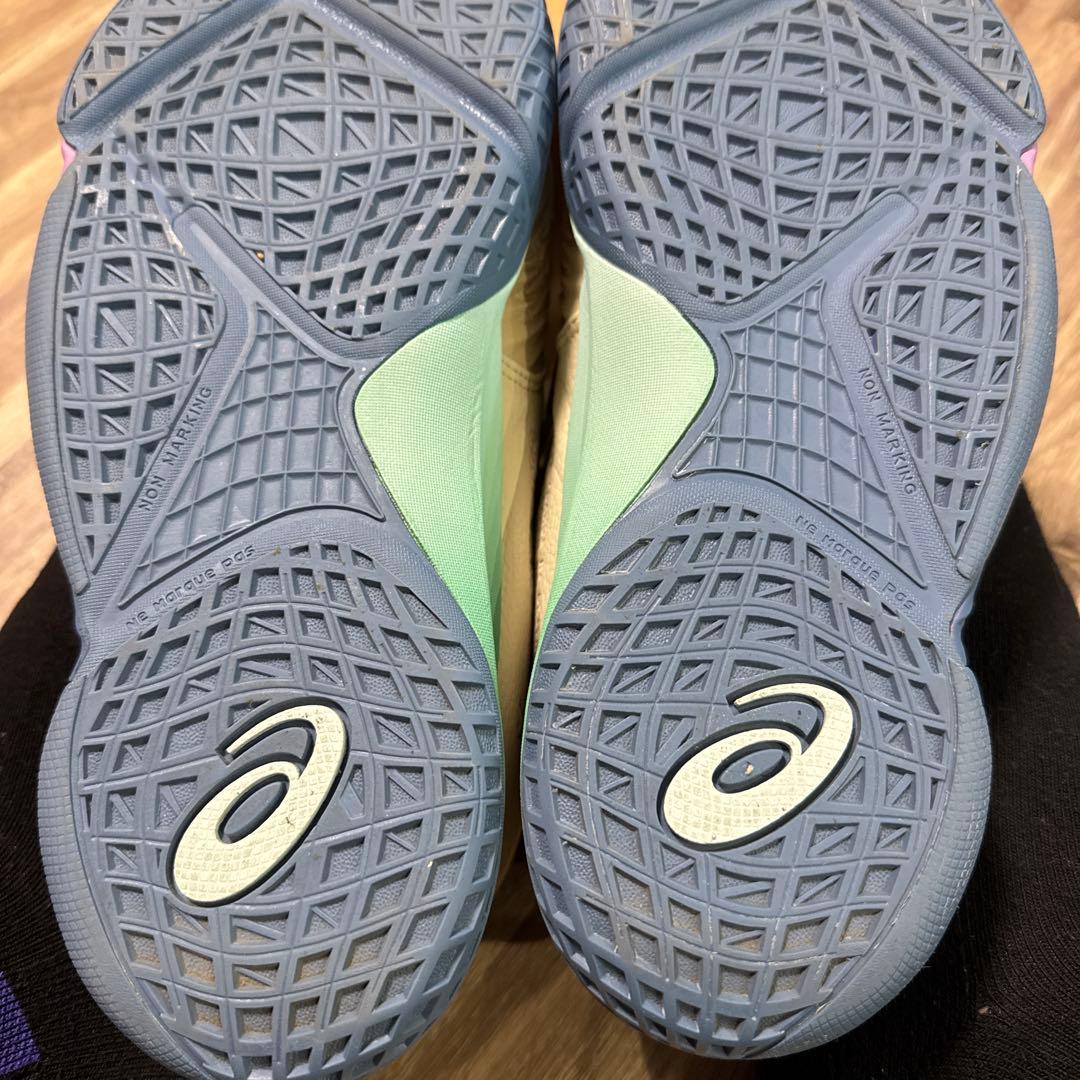 ASICS BALLAHOLIC バスケットボールシューズ　アンプレアルス・ロー