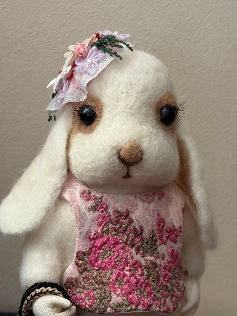 創作人形　おめかしウサギ(高さ27cm)