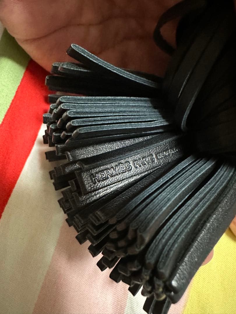 エルメス　カルメン　キーホルダー　入手困難　確実正規品　黒