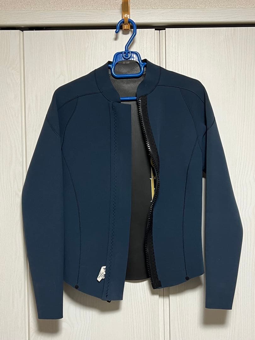 美品　 RASHタッパー（３mm） L size 【期間限定値引き】