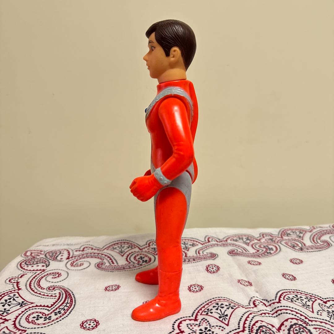 ブルマァク　ウルトラマンタロウ　マスク取れ