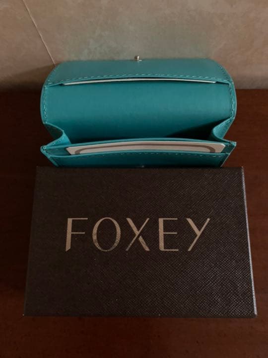 Senka【新品・未使用】フォクシー　カードケース　革製品