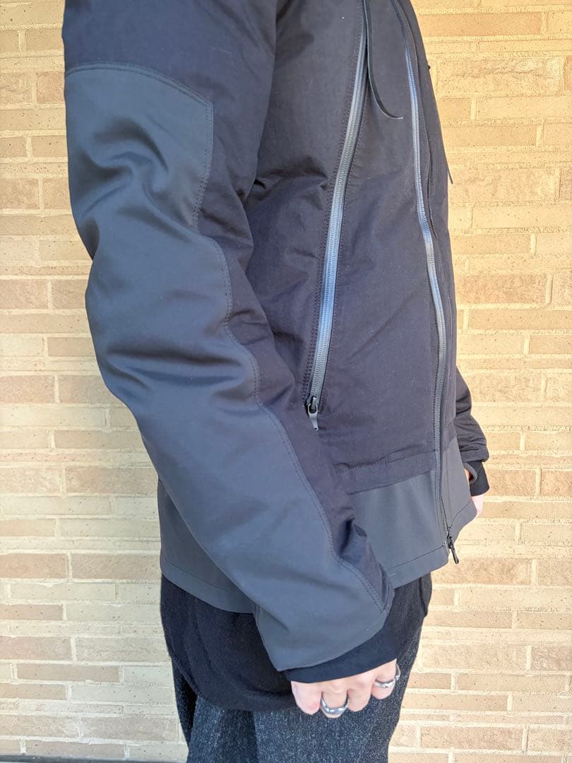 The Viridi-anne × RIPVANWINKLEダウンジャケット