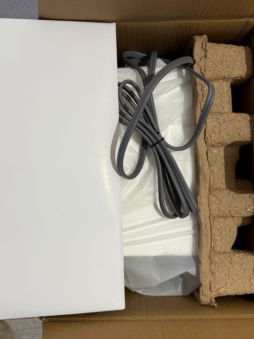 「新品」De'Longhiエスプレッソメーカー スティローザ EC235J-W