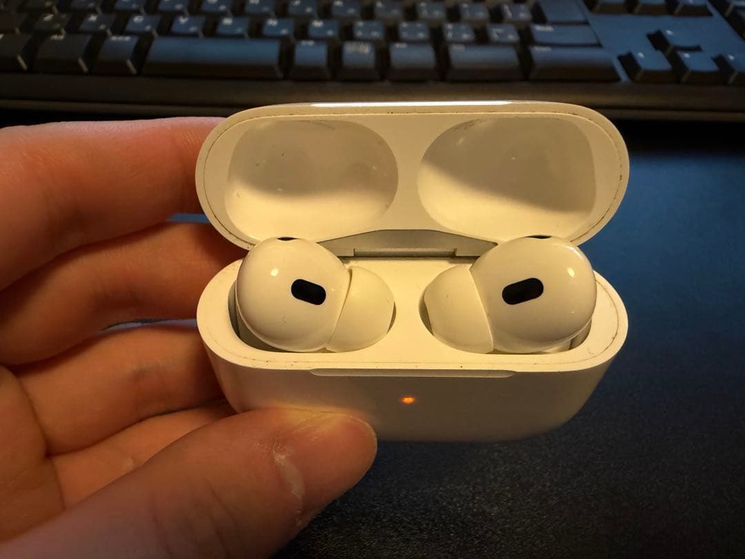 正規品】AirPods Pro 第2世代 Lightning MQD83J/A