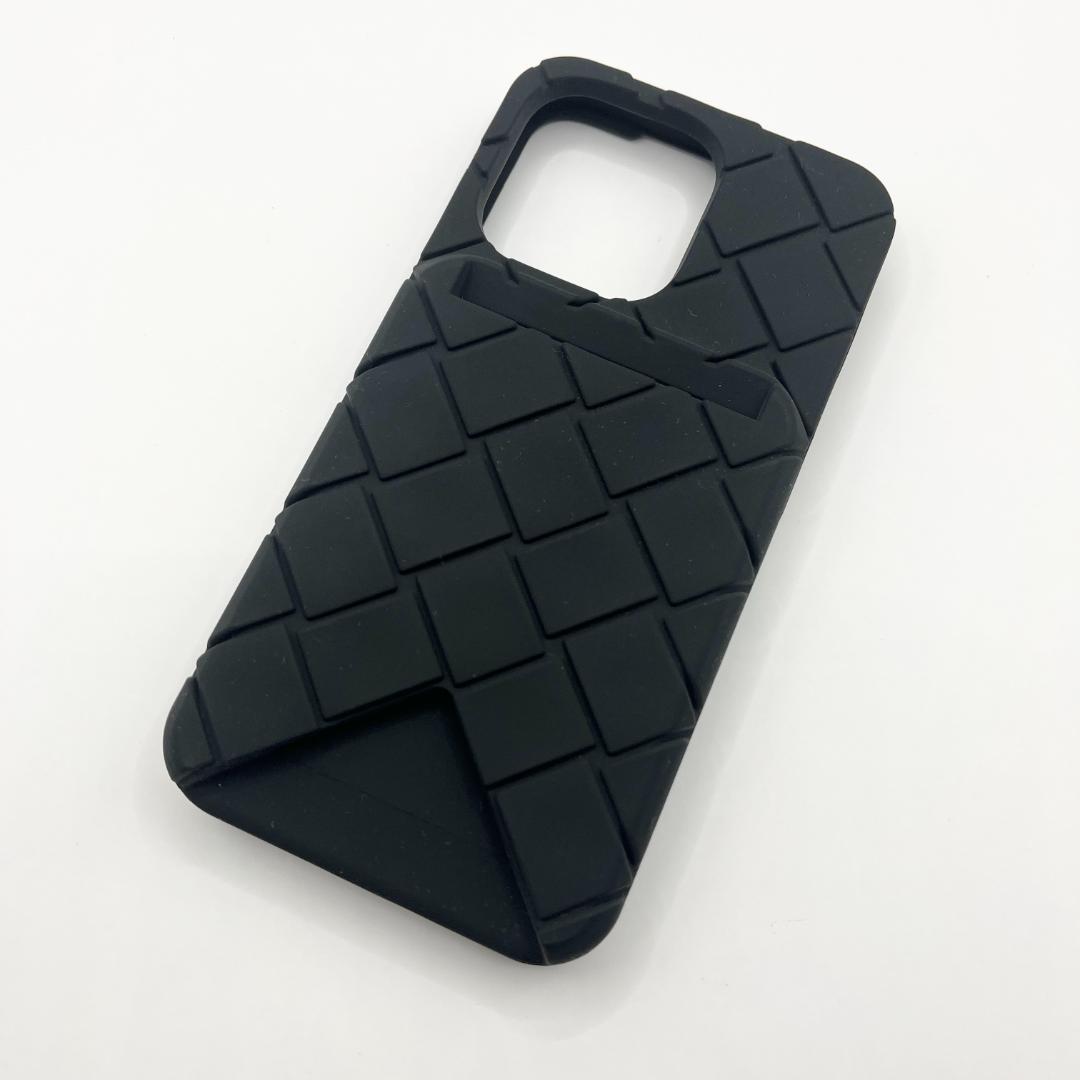 【特価！】ボッテガ iPhone 13 PRO シリコンケース カードスロット