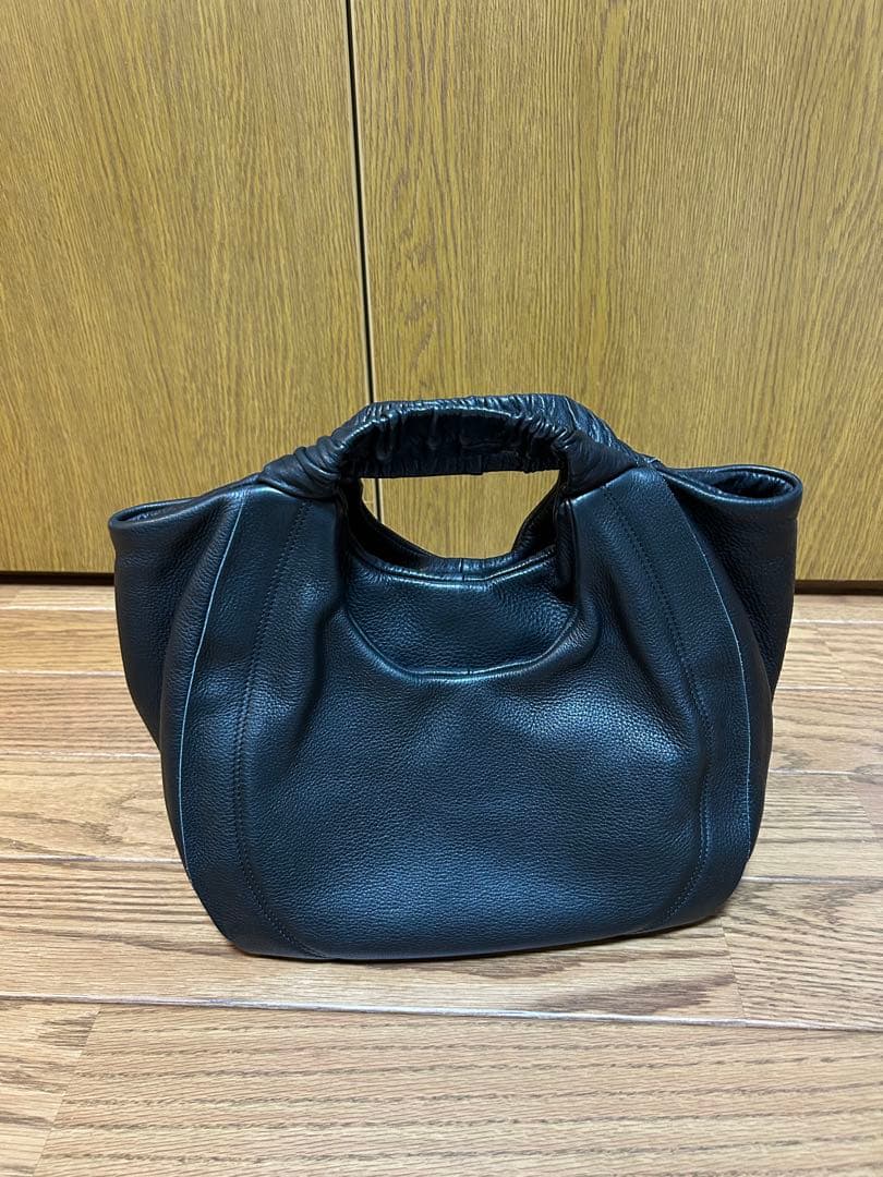 美品 VIA DOAN ハンドバッグ　黒