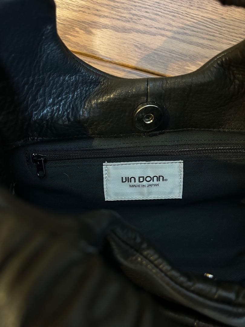 美品 VIA DOAN ハンドバッグ　黒