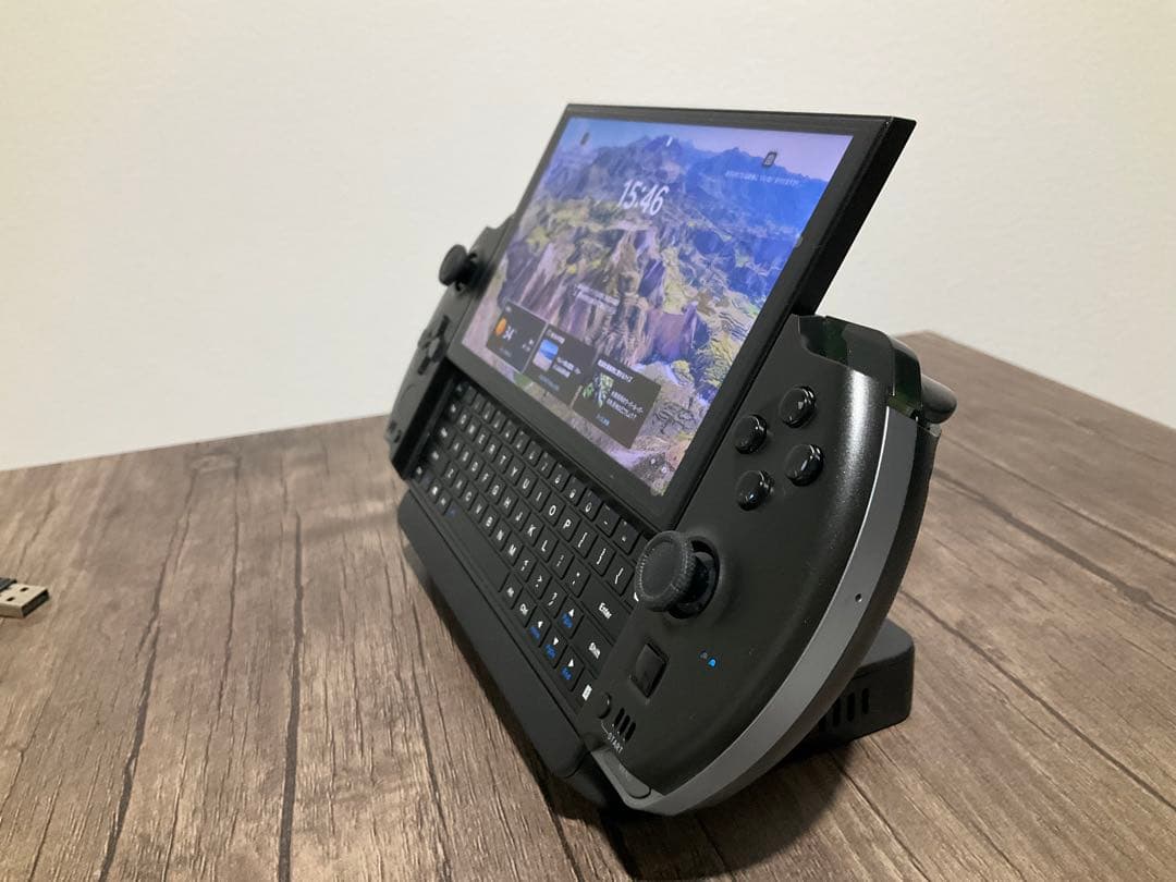 WIN GPD4（6800U/32GB/1TB）ケース、アダプタ、USBメモリ付