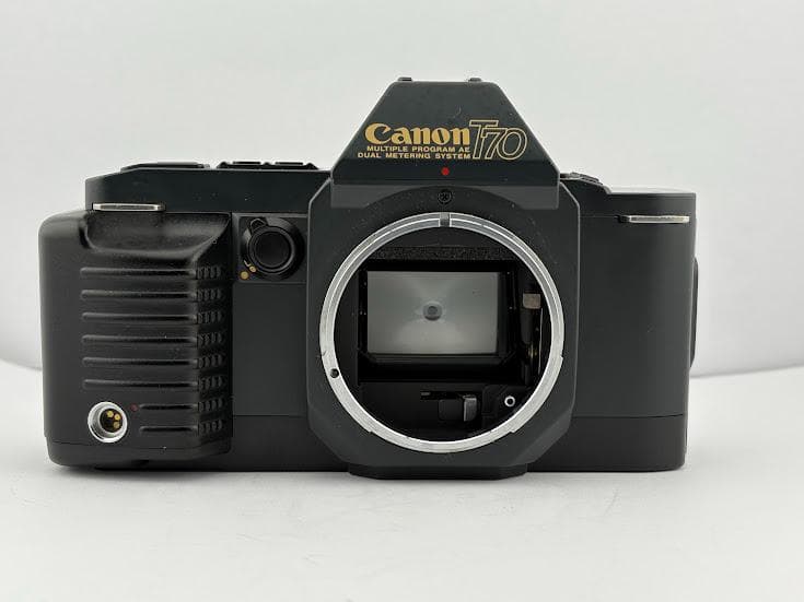 ★極上品★キヤノンT70 / NEW FD 28mm F2.8『単三形電池使用』