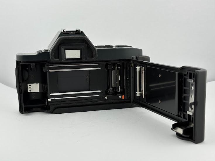 ★極上品★キヤノンT70 / NEW FD 28mm F2.8『単三形電池使用』