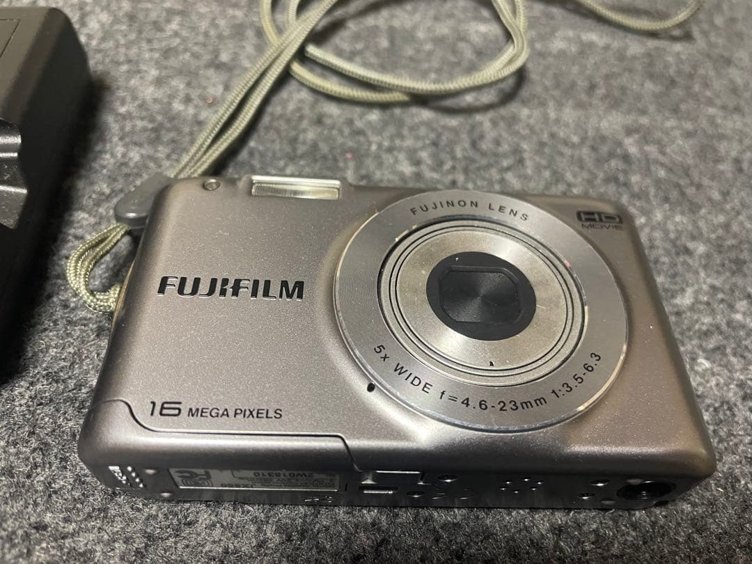 【美品】FUJIFILM FINEPIX JX550 シルバー　動作確認済