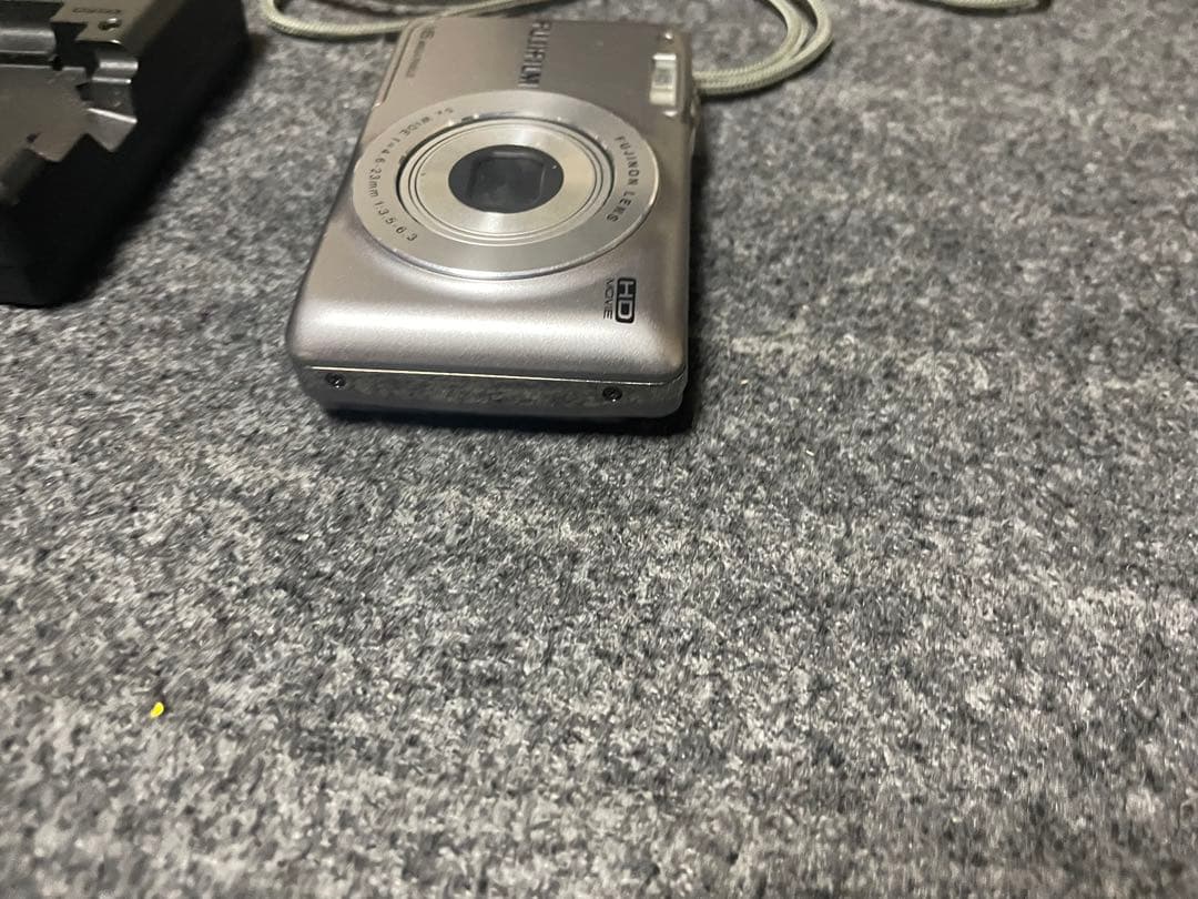【美品】FUJIFILM FINEPIX JX550 シルバー　動作確認済