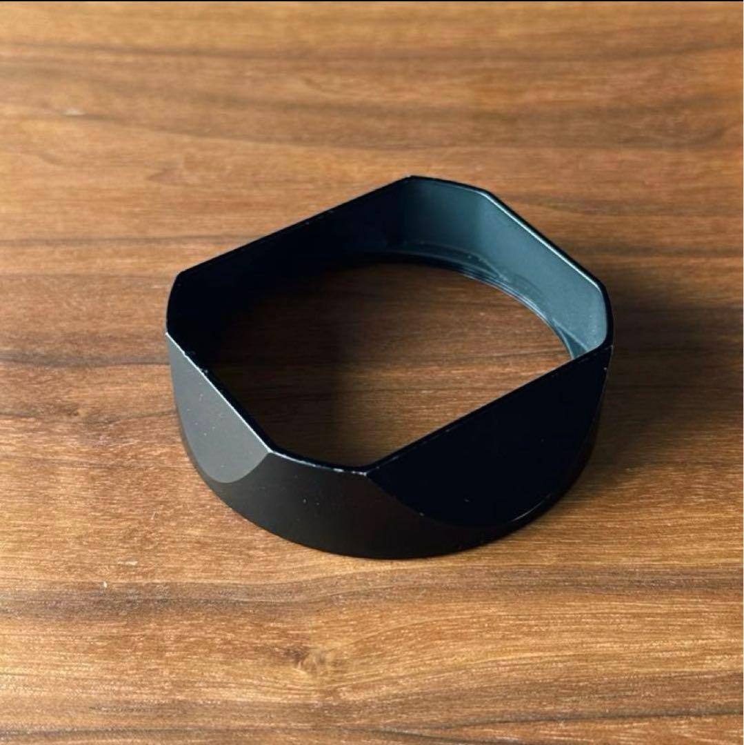 Leica Q2 アルティザン&アーティス レザーカメラケース とサムグリップ有