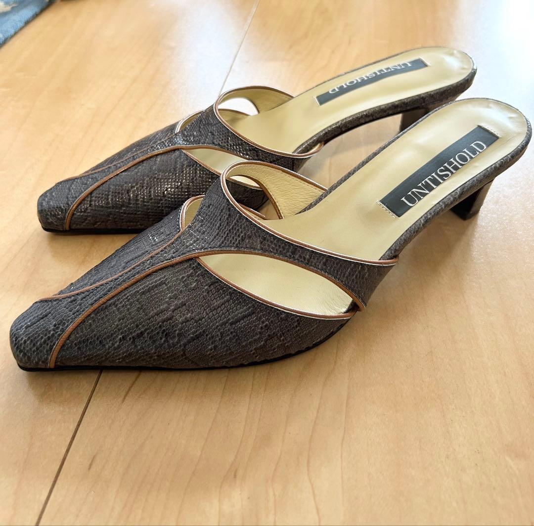 【美品】アンチショルド　ローラ　38