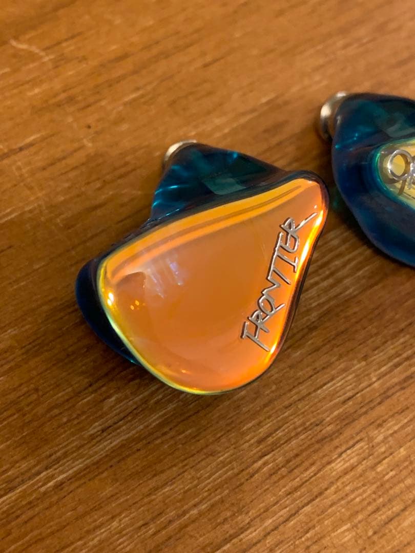 QDC FRONTIER 有線イヤホン