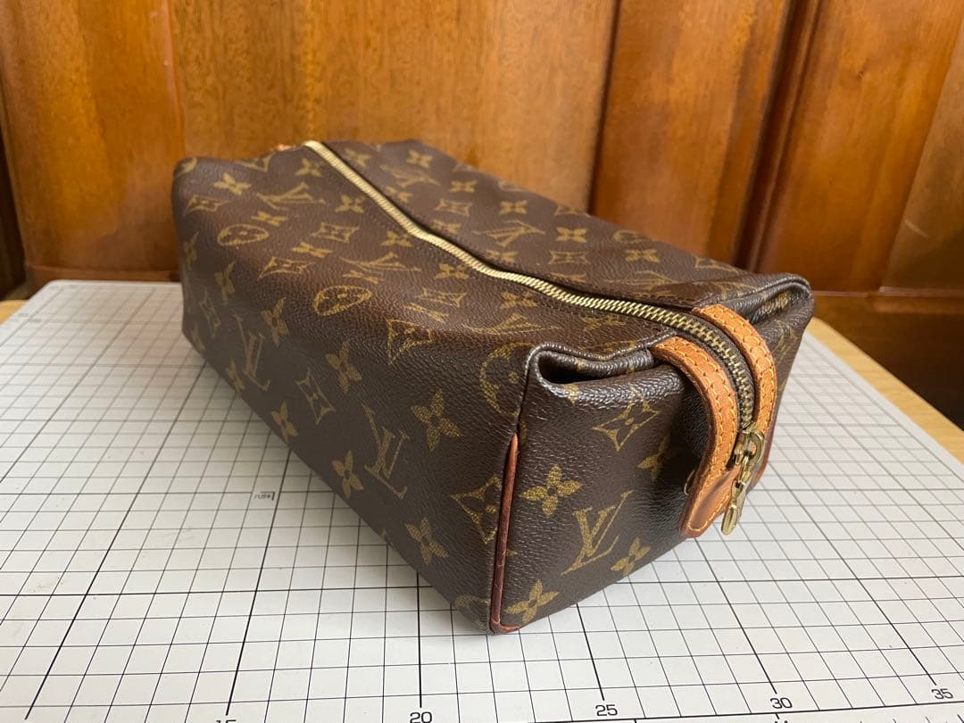 Louis Vuitton モノグラム レザーケース　中古品