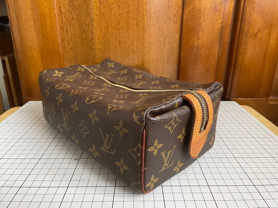 Louis Vuitton モノグラム レザーケース　中古品