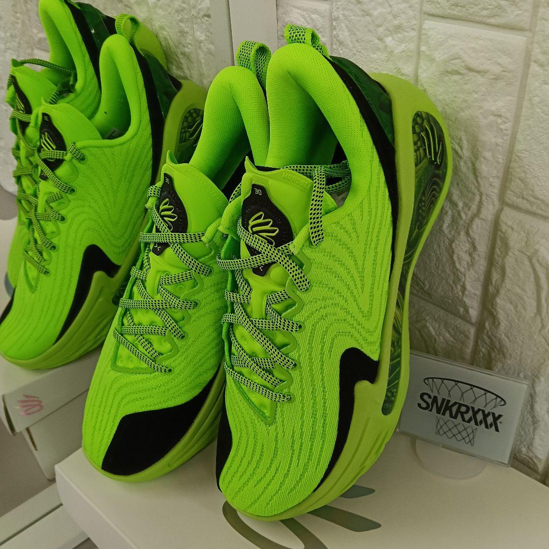 当日発送★アンダーアーマー カリー12「EXTRATERRESTRIAL」US9