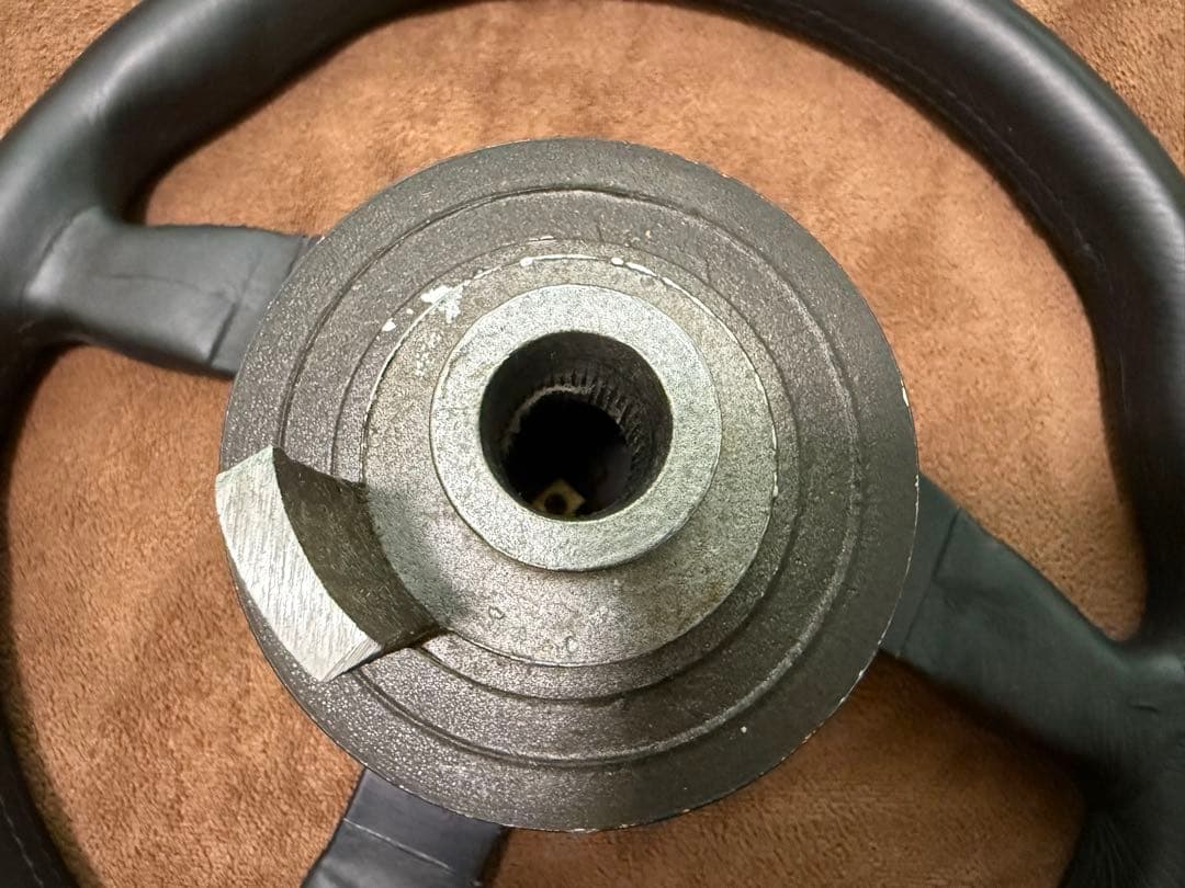 MOMO MOMOCORSE ステアリング 本体