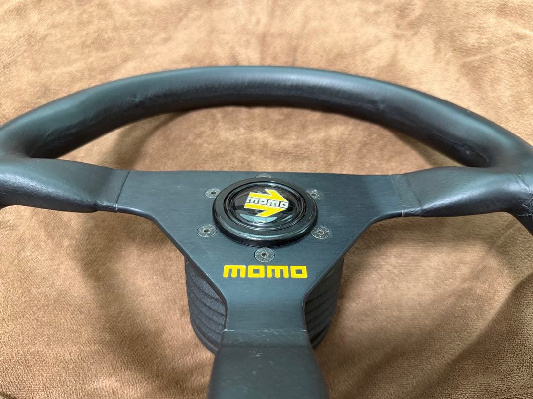 MOMO MOMOCORSE ステアリング 本体