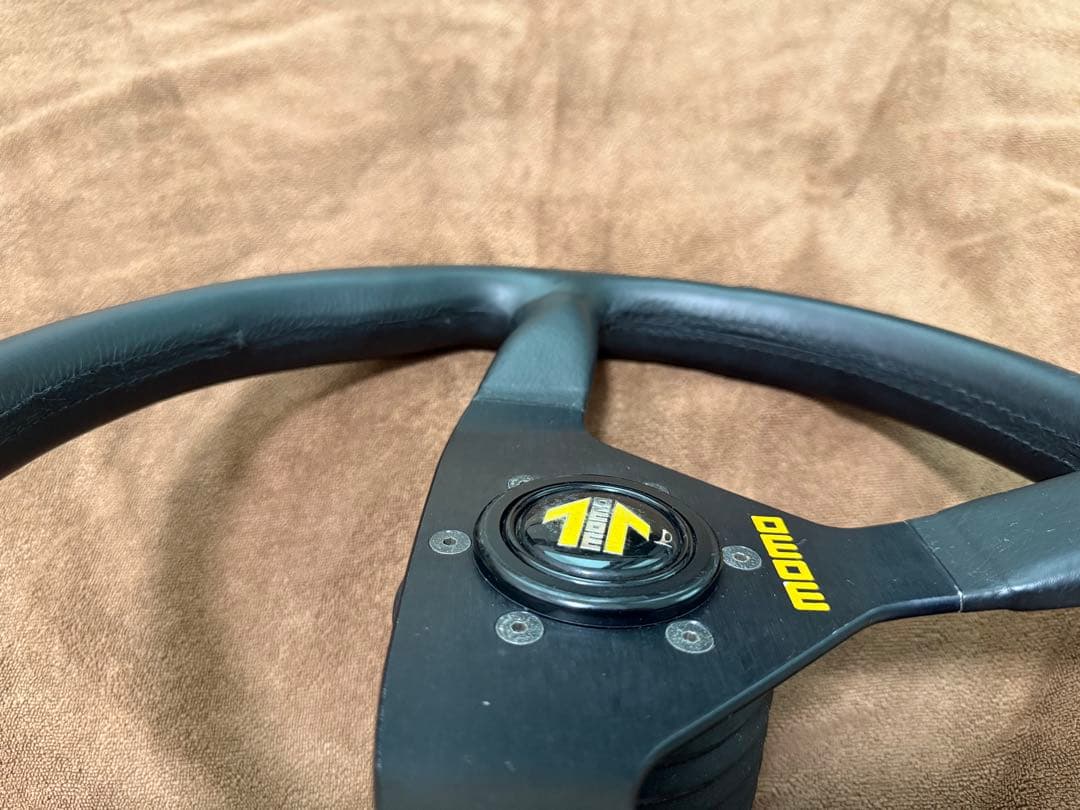 MOMO MOMOCORSE ステアリング 本体