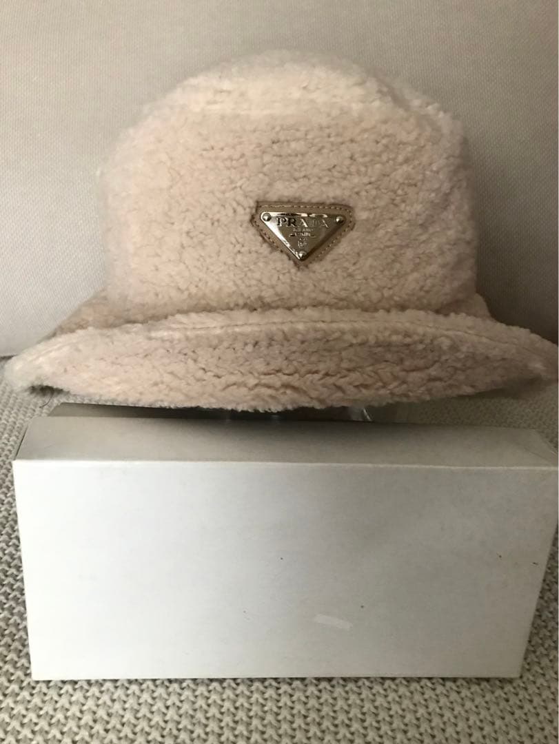 PRADA ボア バケットハット クリーム