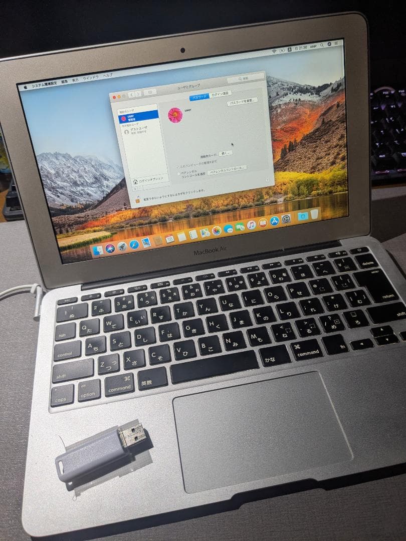 MacBook本体 Apple MacBook Air 11-inch mid 2011 A1465