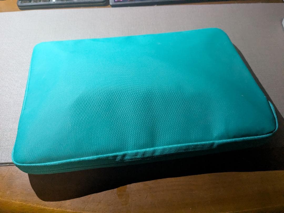 MacBook本体 Apple MacBook Air 11-inch mid 2011 A1465