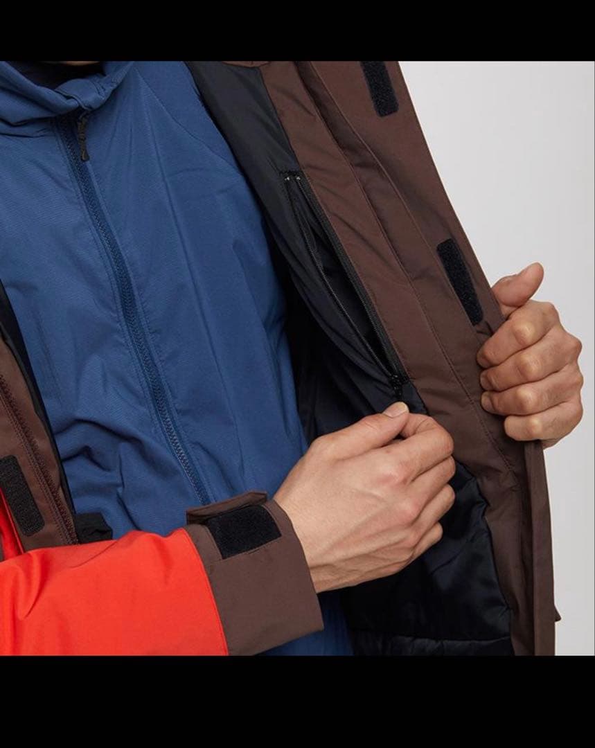 再値下げいたします　新品　Goldwin Sサイズ スキーウェア　上下セット