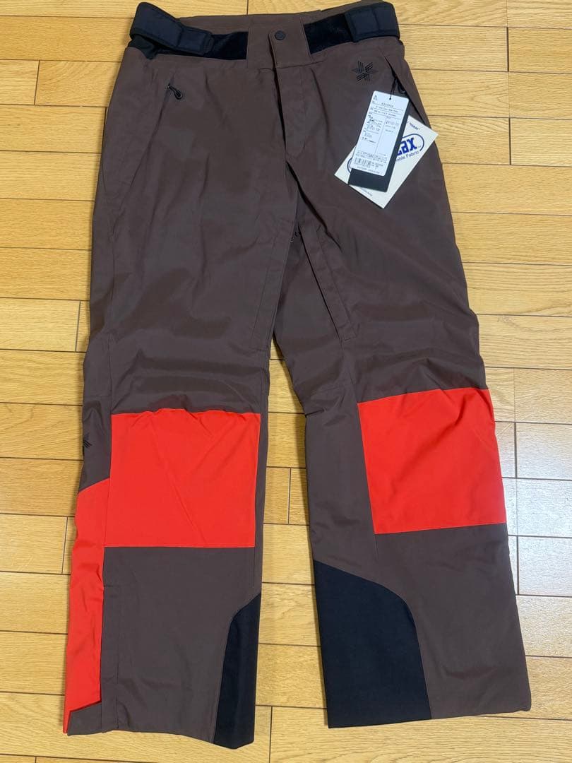 再値下げいたします　新品　Goldwin Sサイズ スキーウェア　上下セット