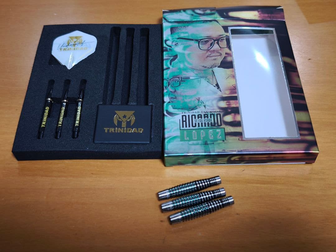 即日発送 TRINIDAD LOPEZ ダーツ リカルドロペス