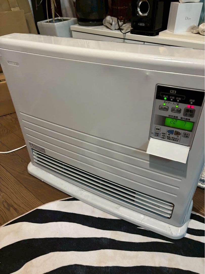 温度調節機能付きヒーター ホワイト