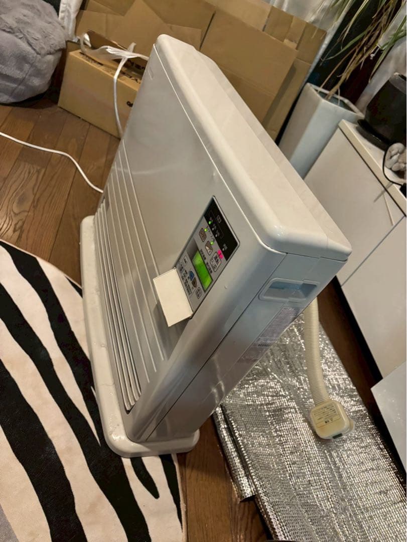 温度調節機能付きヒーター ホワイト