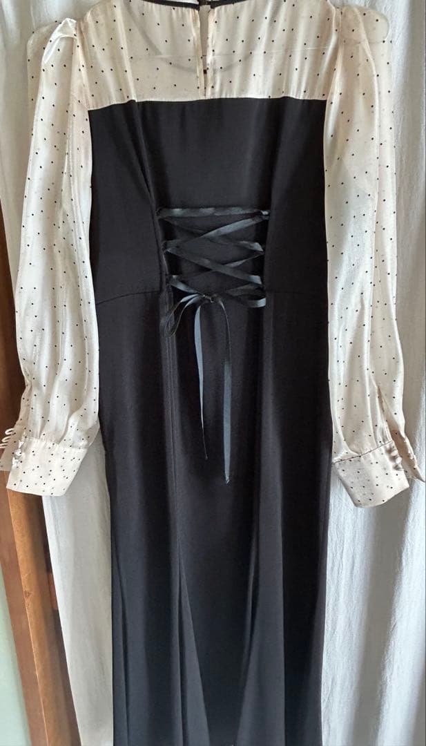 niana(ニアナ)マーメイドドットスリーブロングワンピース パーティードレス