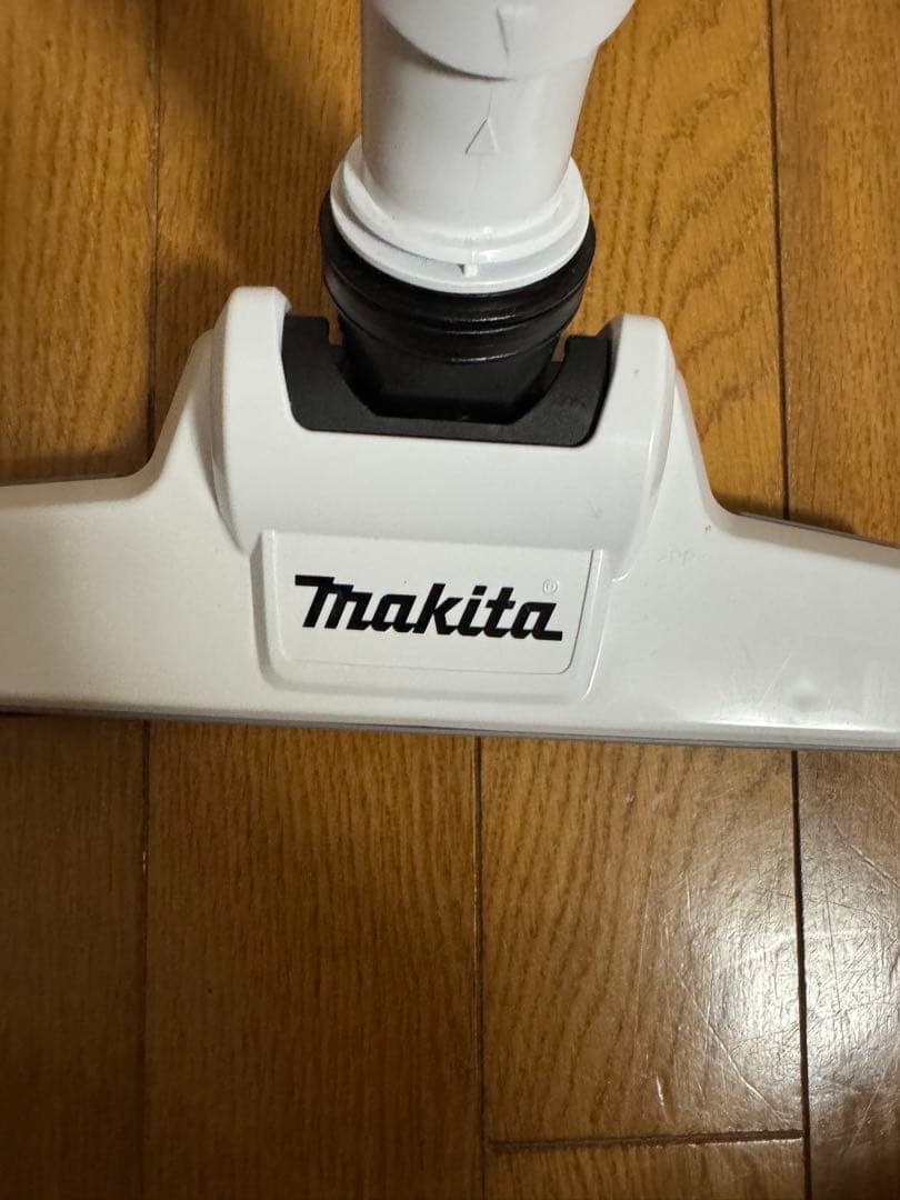 Makita マキタ　CL286FD 充電式クリーナー 18v