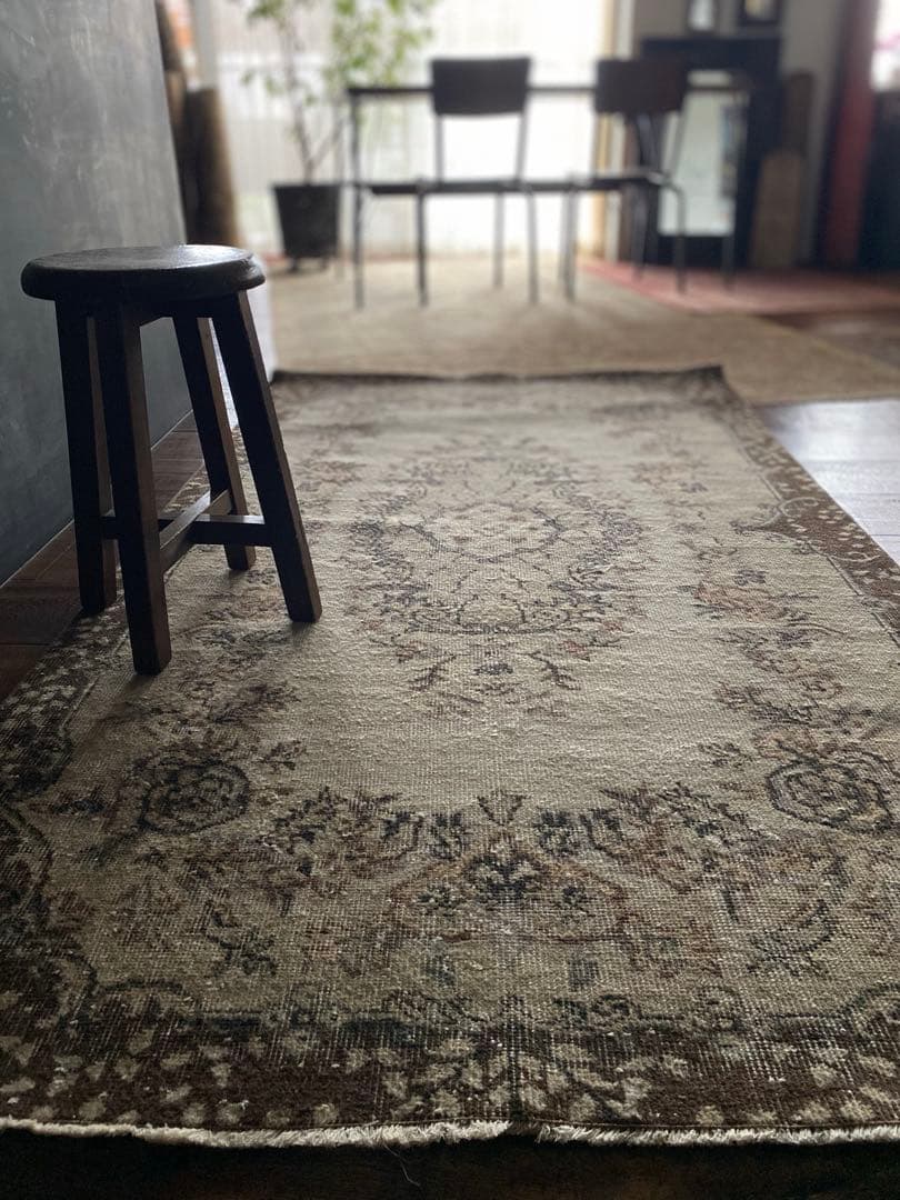 ベージュ　メダリオンヴィンテージラグ　トルコラグ