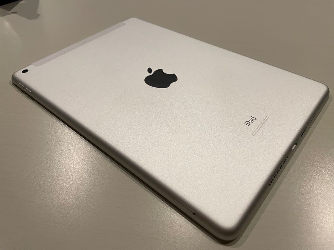 iPad 第7世代 WiFi+Cellular 32GB シルバー